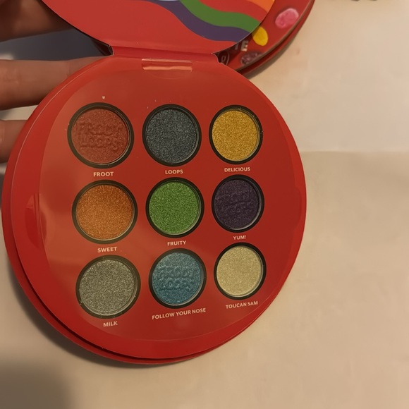All 3 - Cereal Themed Eyeshadow Palette🔥🔥🔥 - Picture 6 of 7